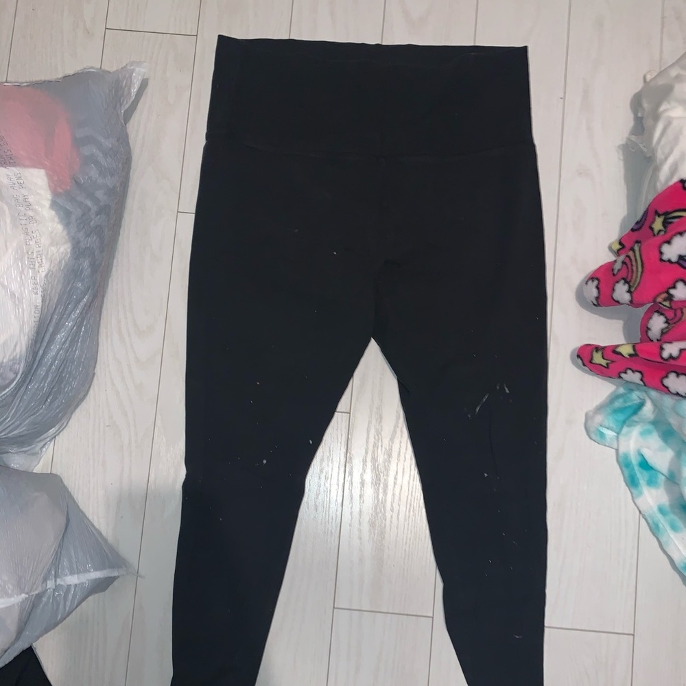 Black leggings